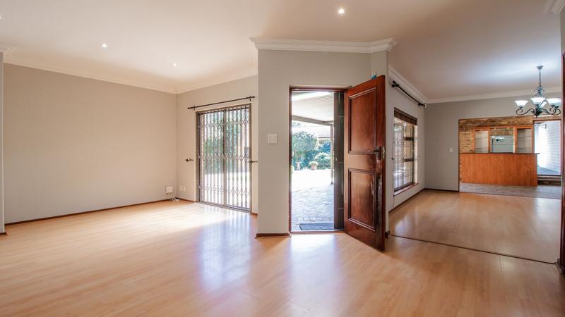 4 Bedroom Property for Sale in Kenridge Western Cape
